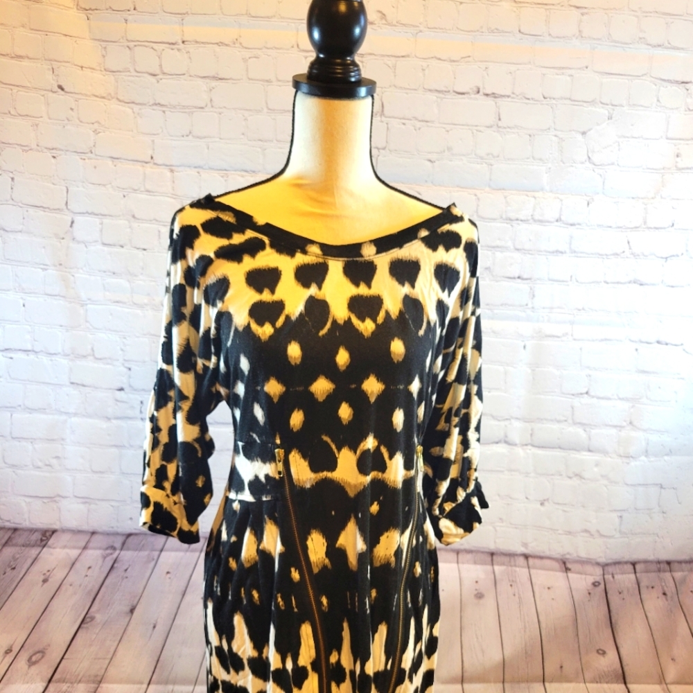 Pyramid Collection Animal Print Mini Dress